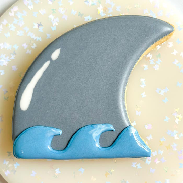 How to Decorate a Shark Fin Cookie