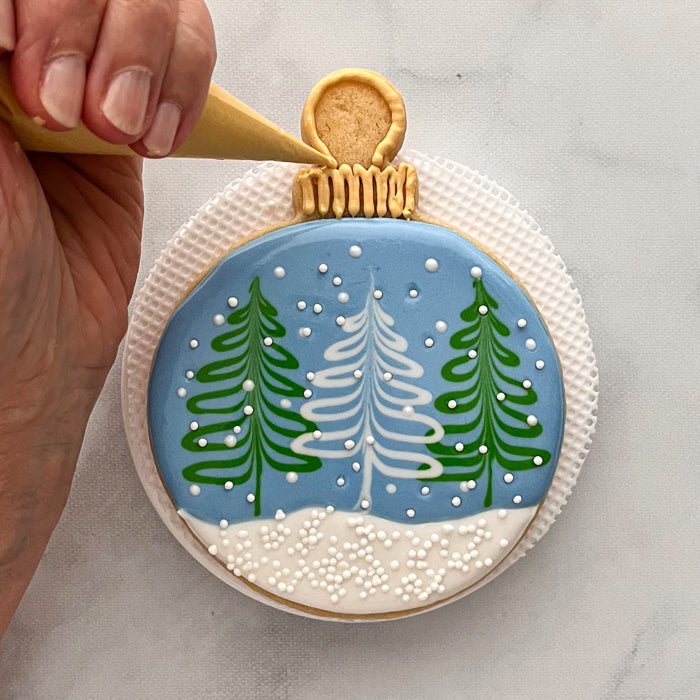Make a Snow Globe Christmas Ornament Cookie