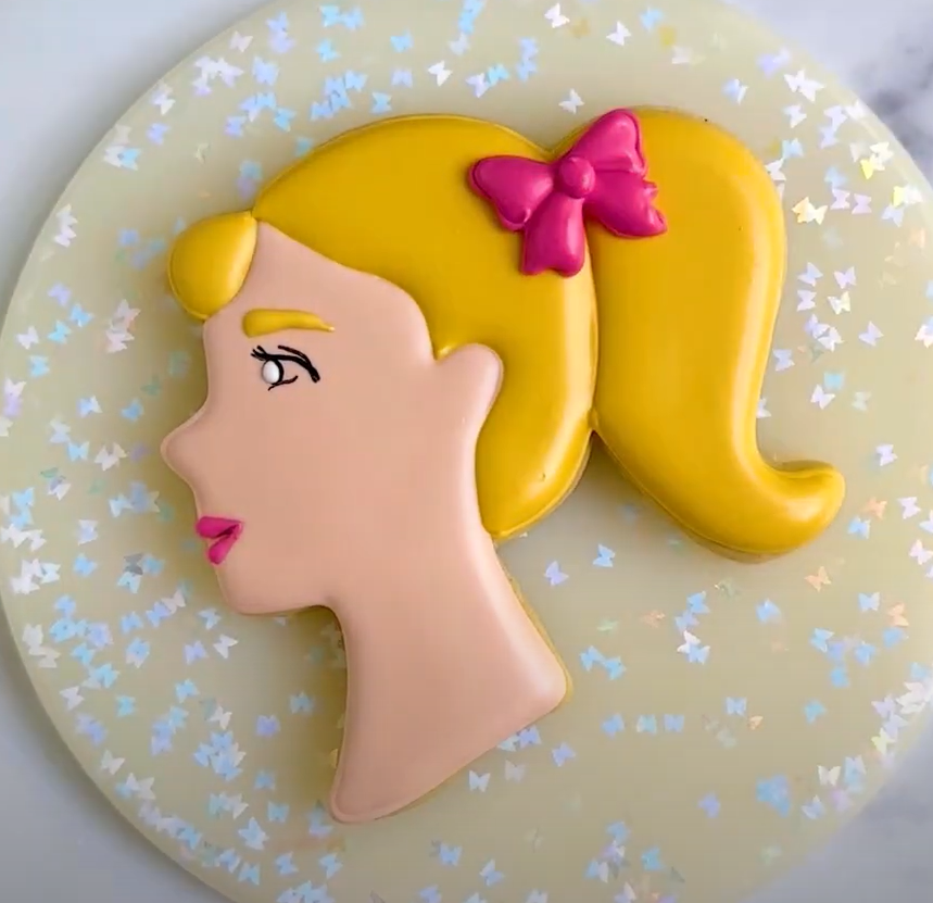 Decorating a Doll Head Cookie with Royal Icing