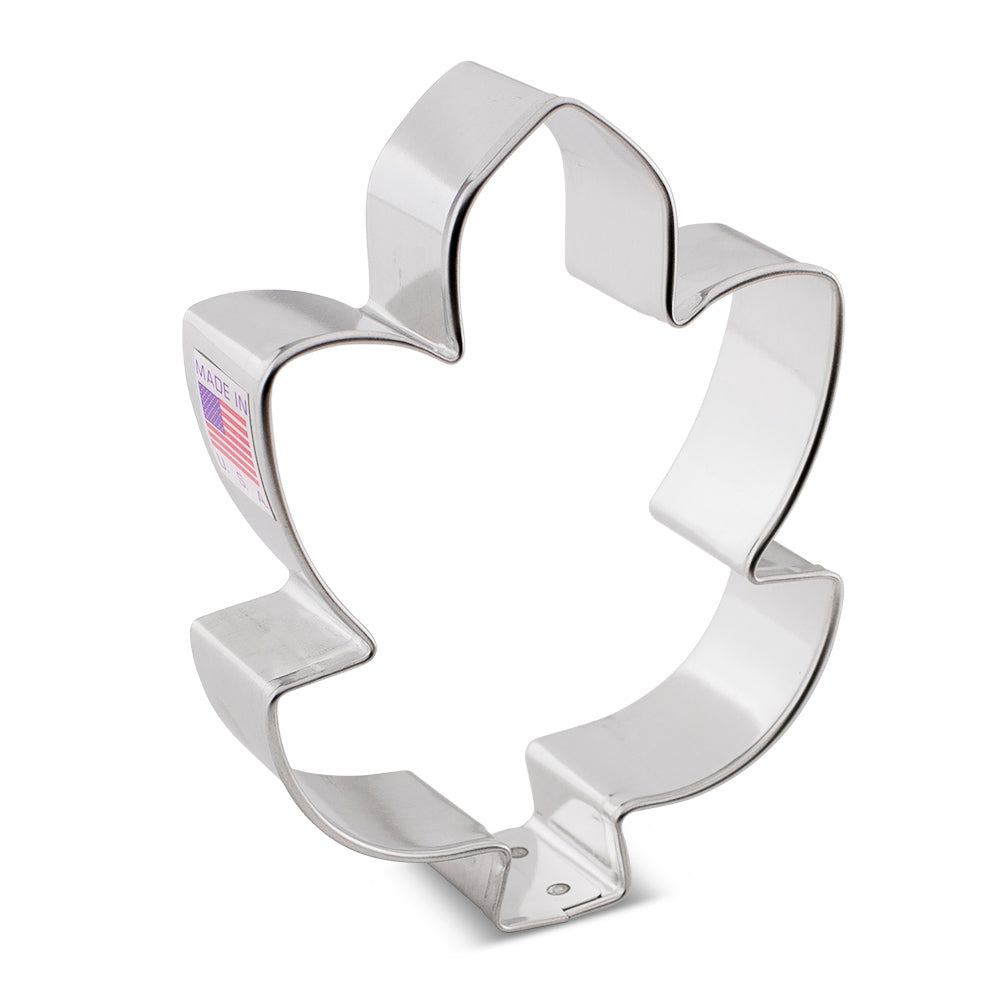 Hawthorn Leaf Cookie Cutter, 3.75"