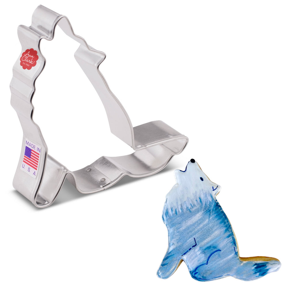 Howling Wolf Cookie Cutter, 4"